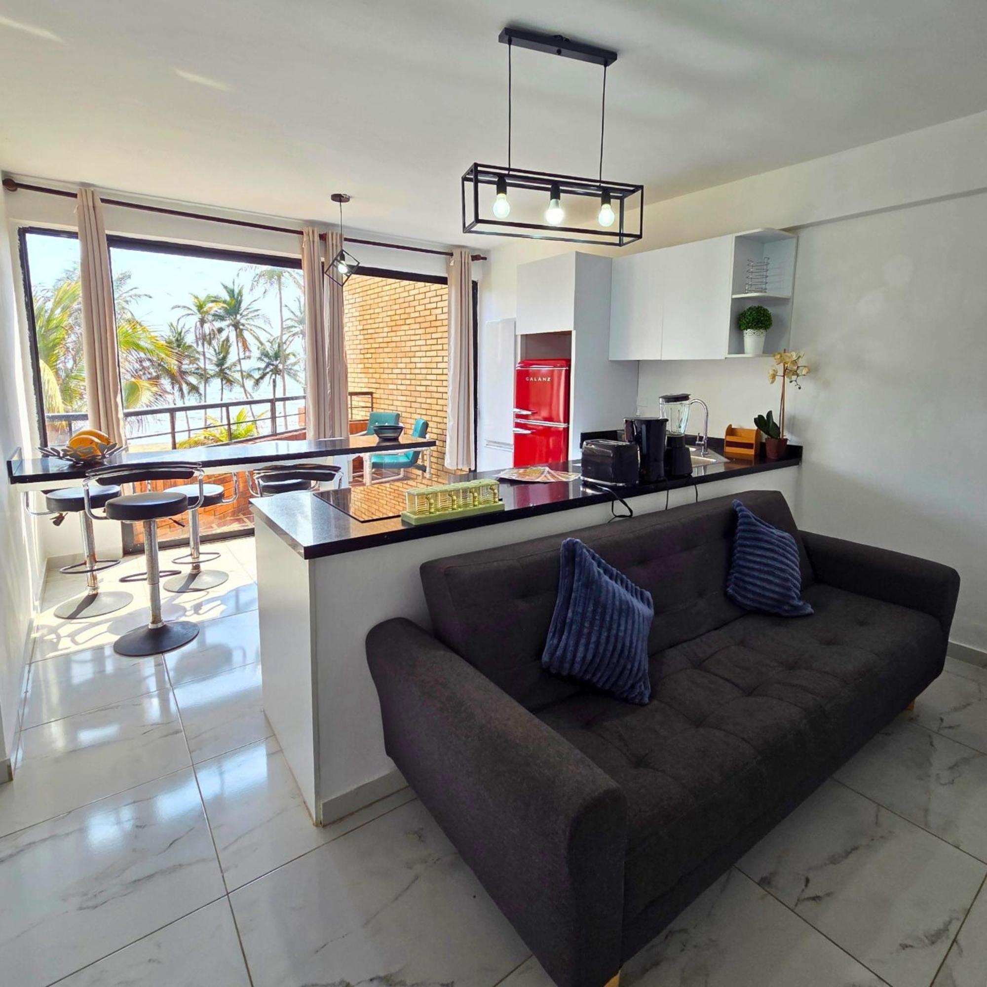Апартаменты Tucacas, Frente Al Mar, Balcon, Piscina Y Playa Privada Экстерьер фото